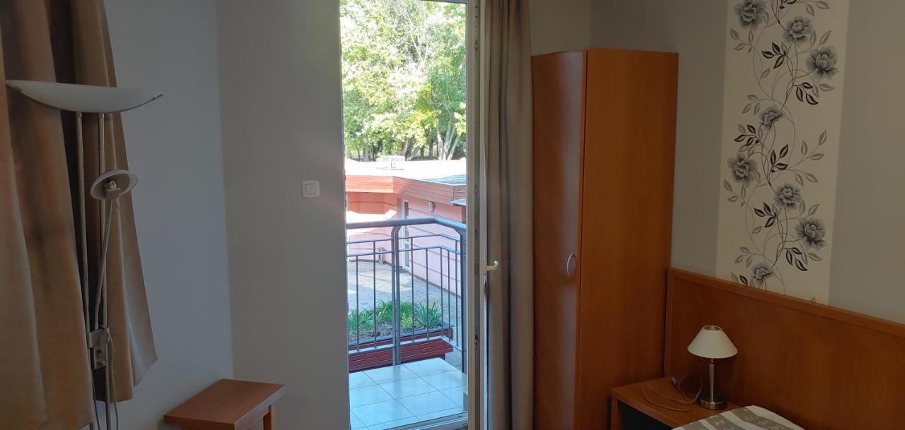 Panorama Lux Wellness Apartman ไฮจ์ดุสโซบอสโล ภายนอก รูปภาพ